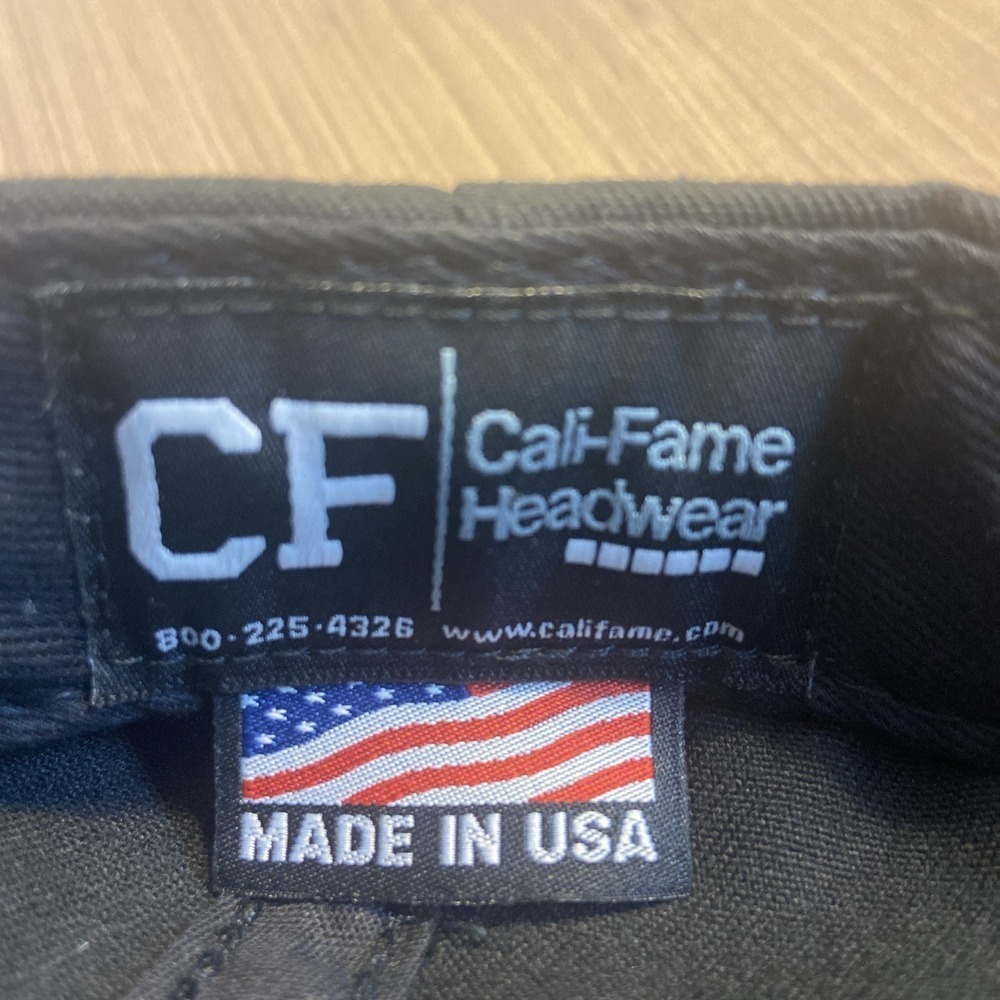 Official Cali-Fame Trump MAKE AMERICA GREAT AGAIN 2016 Black White Baseball Cap - Picture 5 of 7